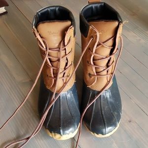Womens duck shell boots
